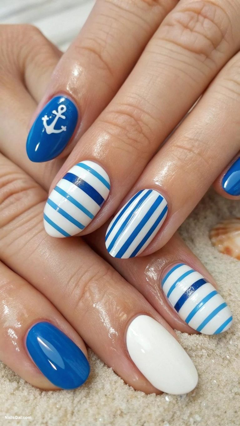 nantucket nails Nautical stripes in blue and white