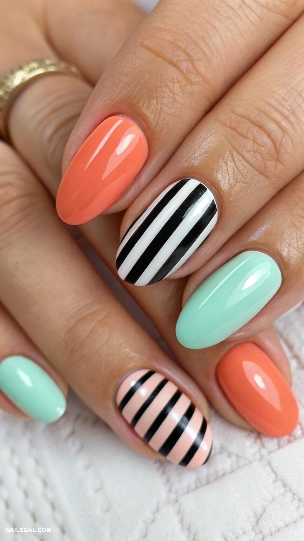 60s nail art Bold stripes with contrasting shades