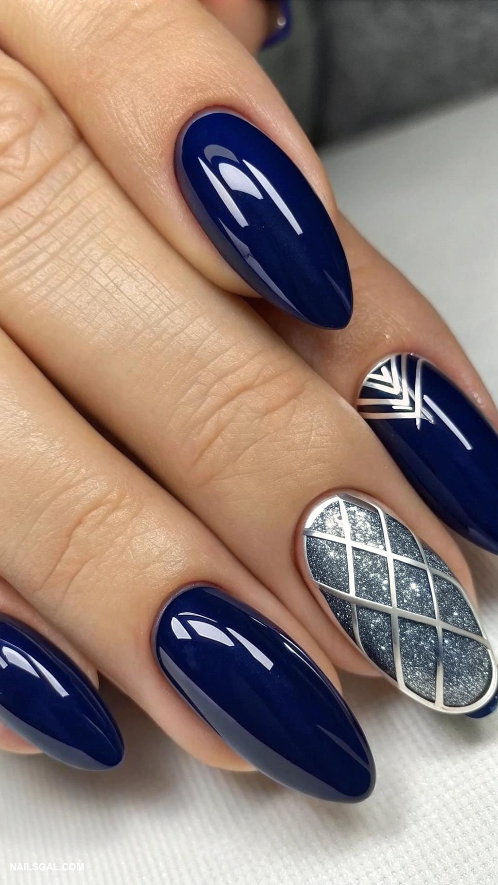 navy blue nails Navy blue with shiny chrome finish