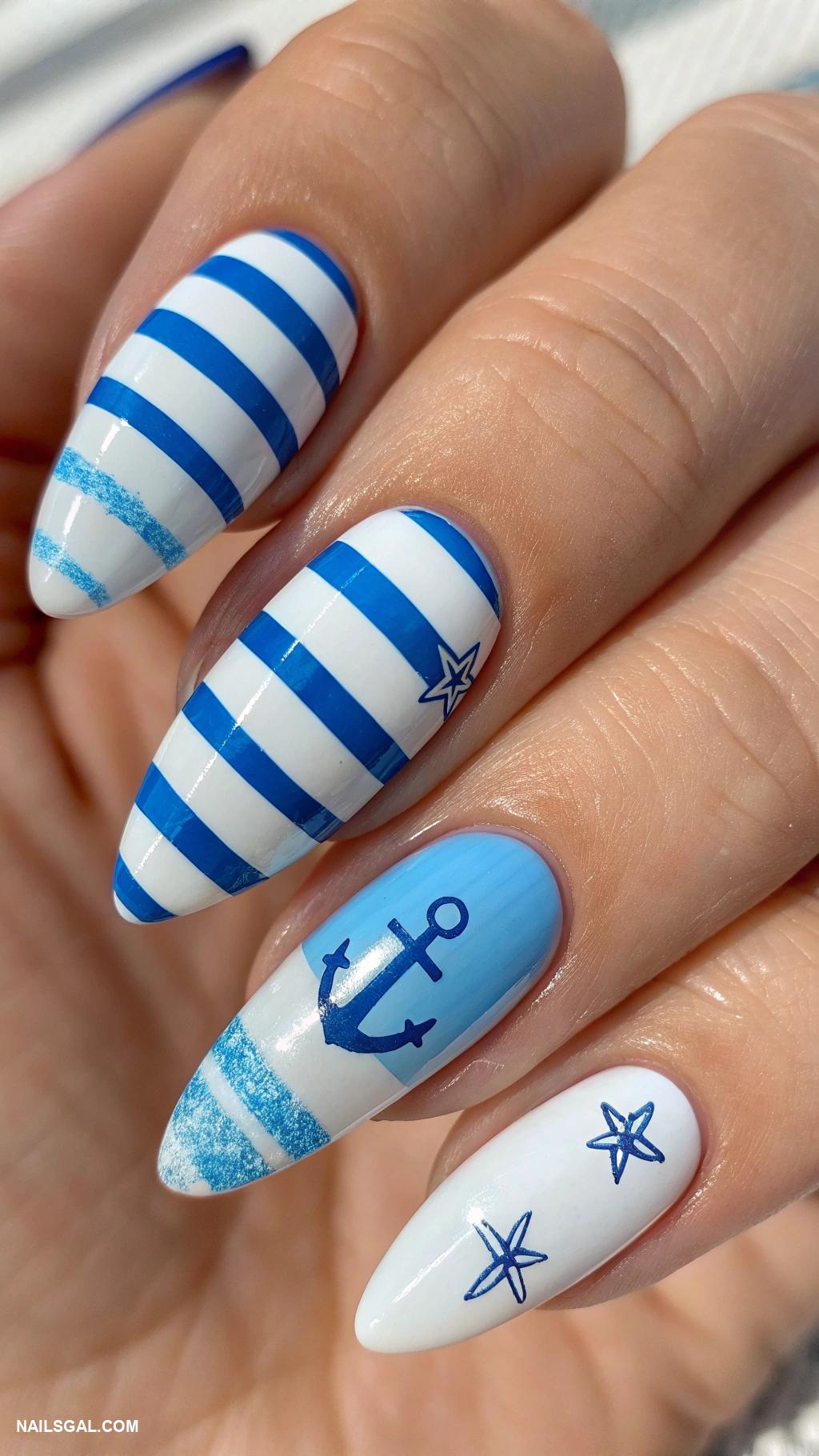 coastal nails Nautical stripes in blue and white
