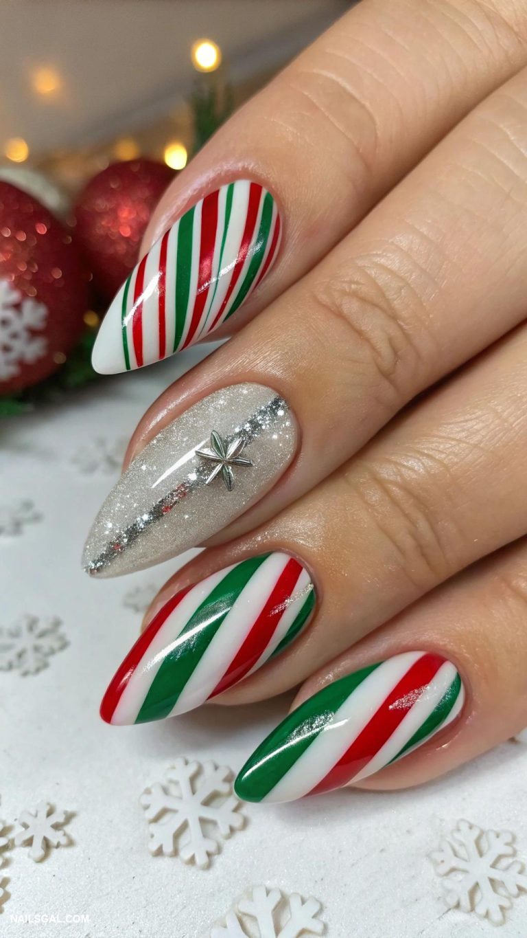 xmas nails Red and green striped candy cane nails
