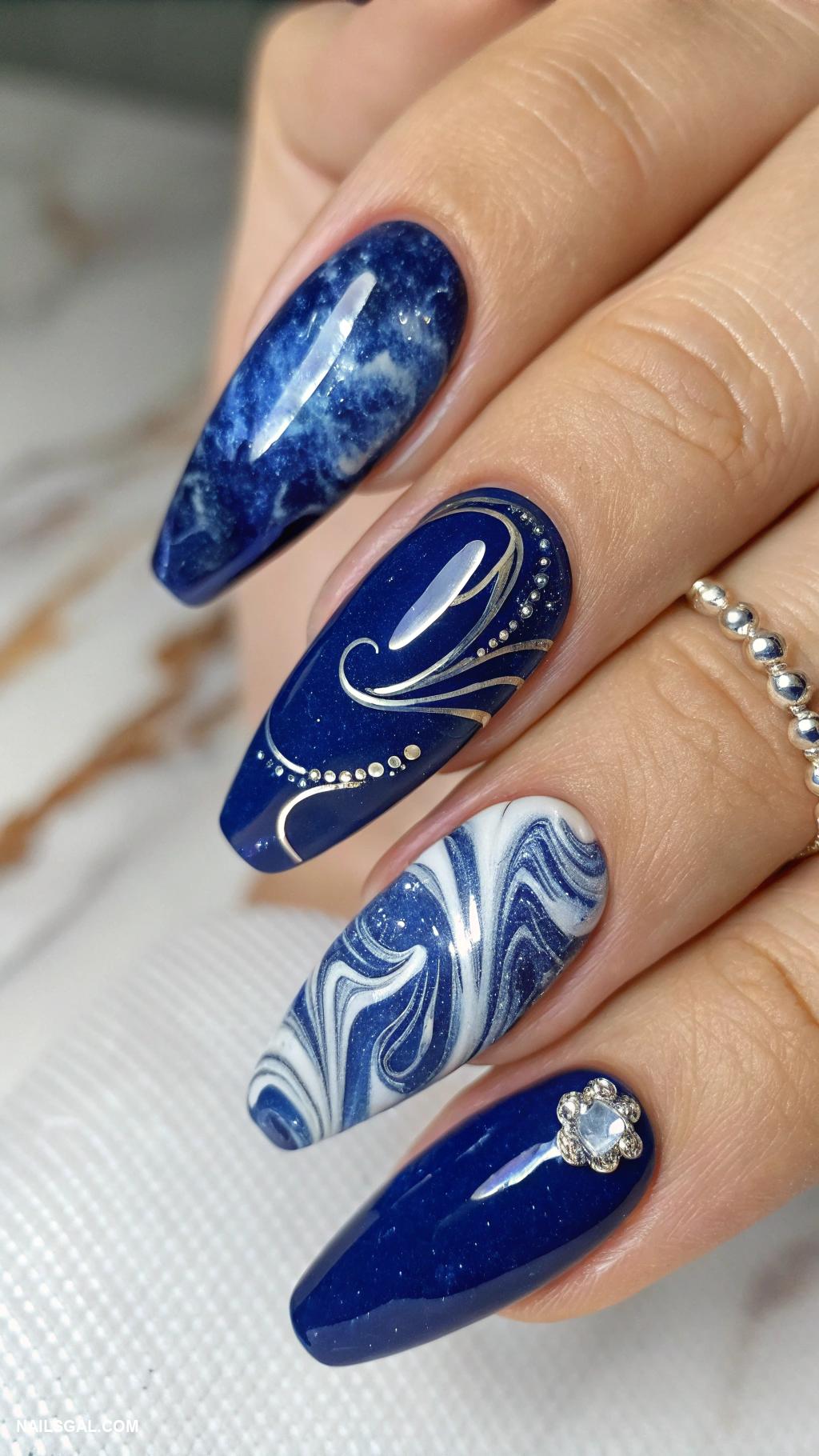 prom nails Marble effect in deep blue tones