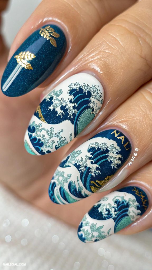 japan nails Wave patterns inspired by Hokusai